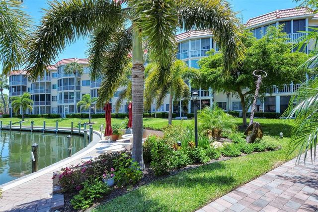 1300 N PORTOFINO DRIVE 305, Sarasota, FL 34242