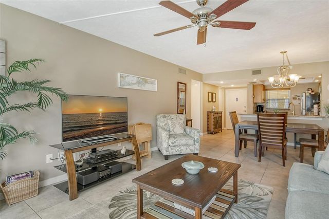 1300 N PORTOFINO DRIVE 305, Sarasota, FL 34242