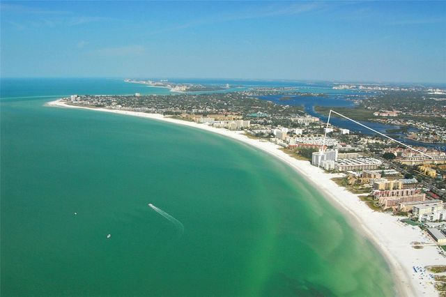 1300 N PORTOFINO DRIVE 305, Sarasota, FL 34242