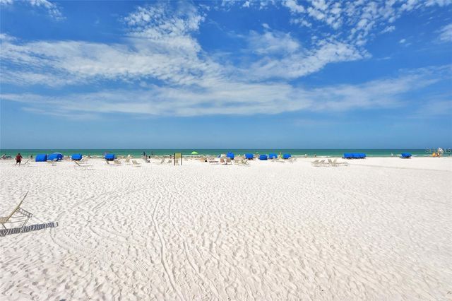 1300 N PORTOFINO DRIVE 305, Sarasota, FL 34242