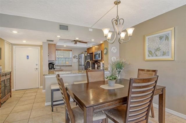 1300 N PORTOFINO DRIVE 305, Sarasota, FL 34242