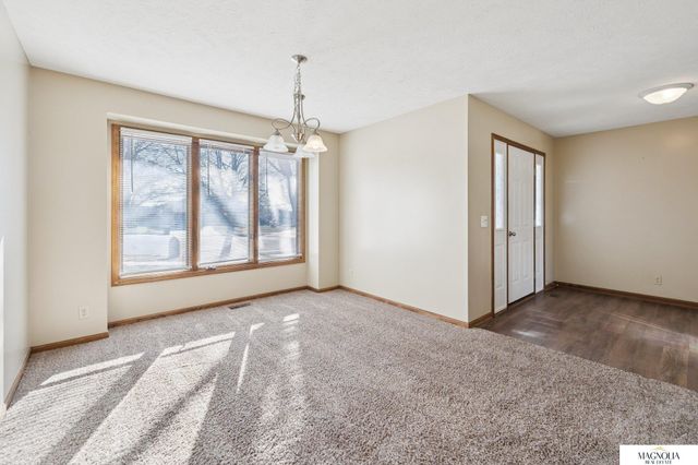 2864 Katelyn Circle, Lincoln, NE 68516