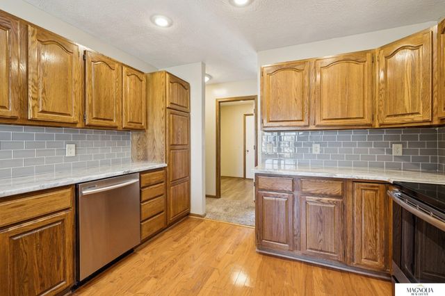 2864 Katelyn Circle, Lincoln, NE 68516