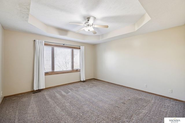 2864 Katelyn Circle, Lincoln, NE 68516