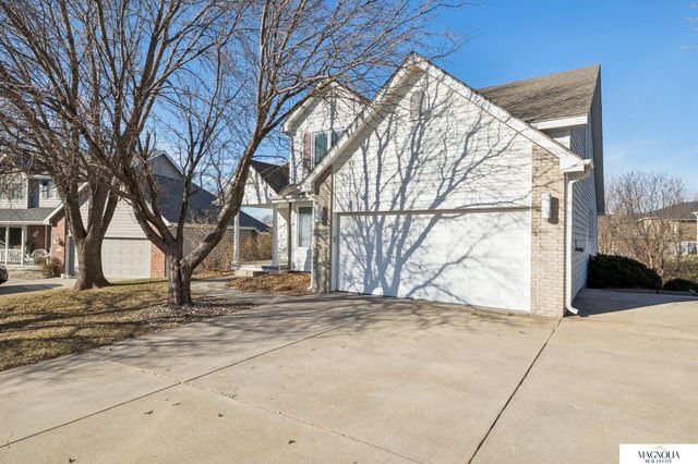 2864 Katelyn Circle, Lincoln, NE 68516