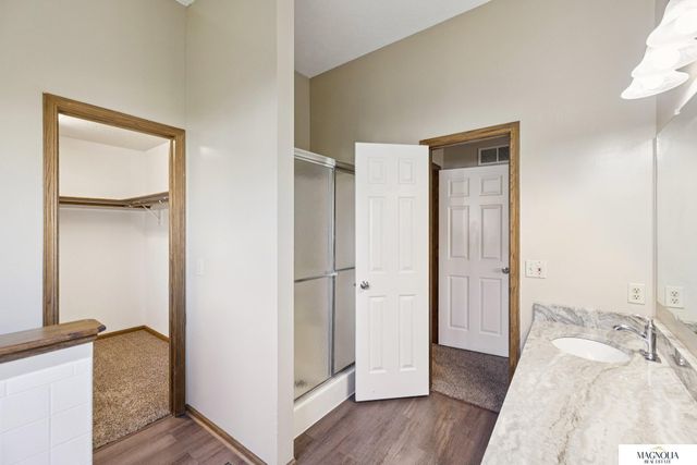 2864 Katelyn Circle, Lincoln, NE 68516