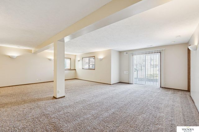 2864 Katelyn Circle, Lincoln, NE 68516