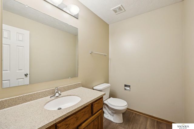 2864 Katelyn Circle, Lincoln, NE 68516