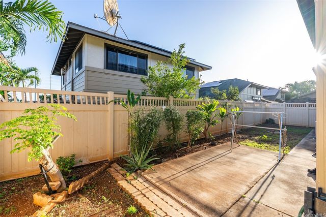 91-1077 Pakaweli Street, Kapolei, HI 96707