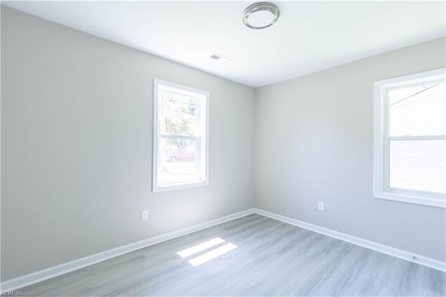 55 Phelps CIR, Hampton, VA 23663