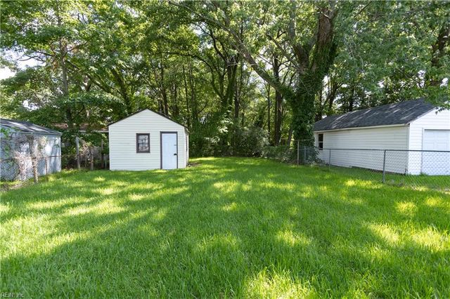 55 Phelps CIR, Hampton, VA 23663