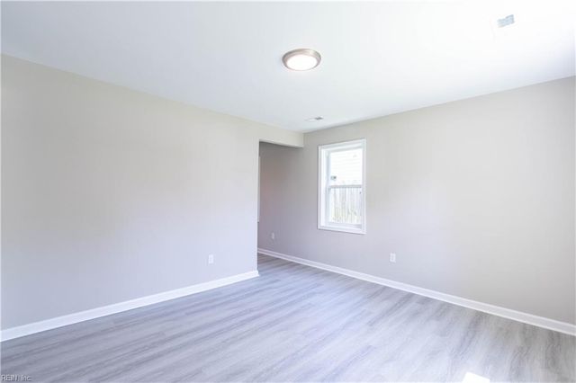 55 Phelps CIR, Hampton, VA 23663