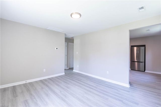 55 Phelps CIR, Hampton, VA 23663
