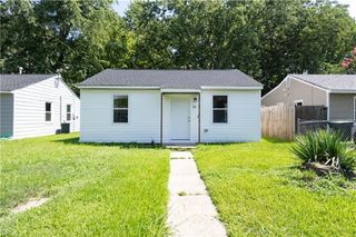 55 Phelps CIR, Hampton, VA 23663