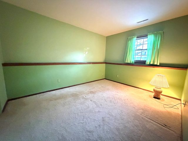 5216 Abbey Drive, Mchenry, IL 60050