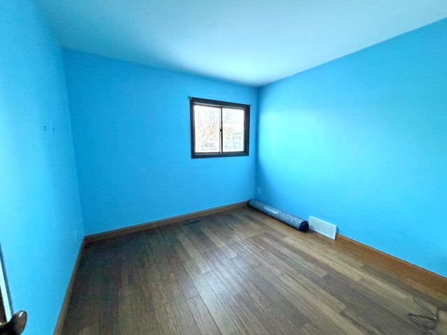 5216 Abbey Drive, Mchenry, IL 60050