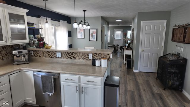 1121 S Capitol Avenue, Indianapolis, IN 46225