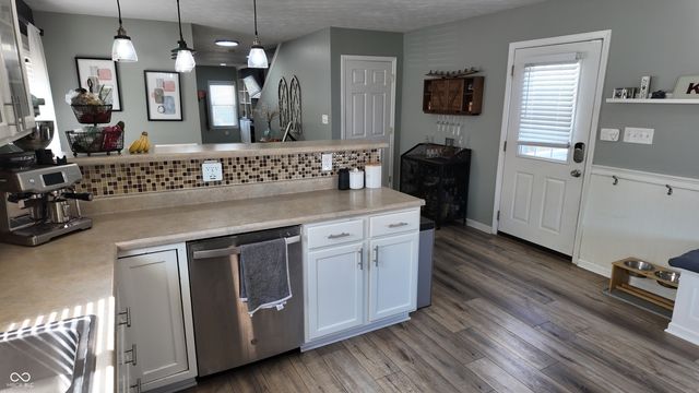 1121 S Capitol Avenue, Indianapolis, IN 46225