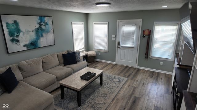 1121 S Capitol Avenue, Indianapolis, IN 46225