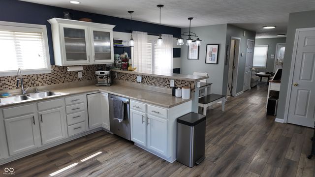 1121 S Capitol Avenue, Indianapolis, IN 46225