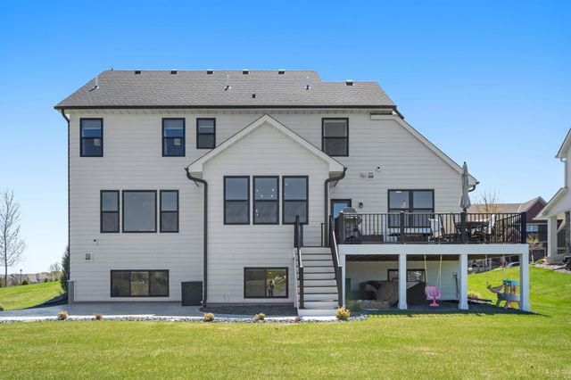 8027 180th Street W, Lakeville, MN 55044