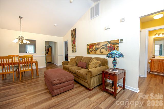 5320 Harris Cove Drive, Charlotte, NC 28269