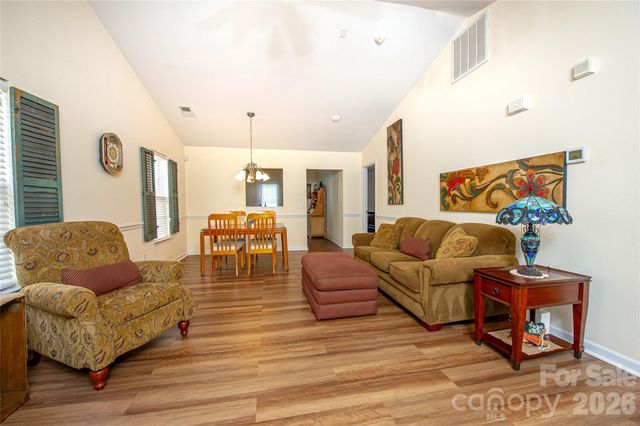 5320 Harris Cove Drive, Charlotte, NC 28269