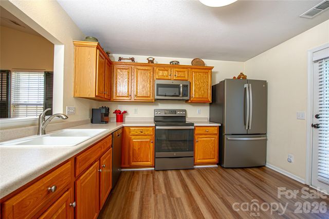 5320 Harris Cove Drive, Charlotte, NC 28269