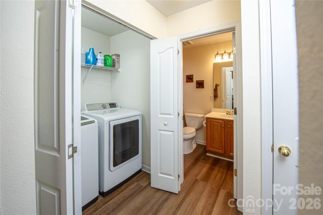5320 Harris Cove Drive, Charlotte, NC 28269