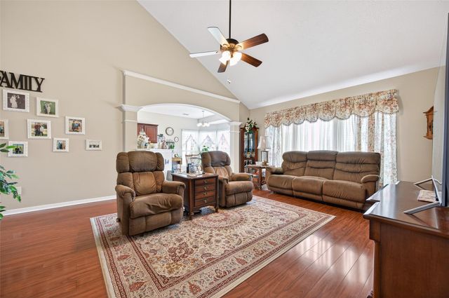 5118 Cove Creek, Baytown, TX 77523