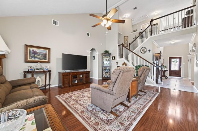 5118 Cove Creek, Baytown, TX 77523