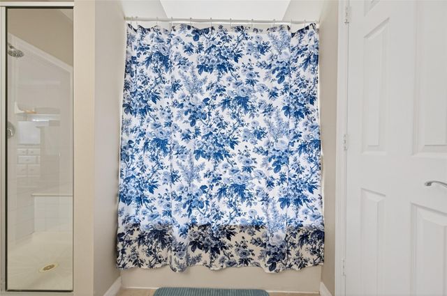 5118 Cove Creek, Baytown, TX 77523