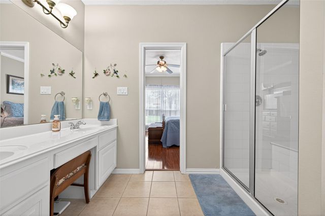 5118 Cove Creek, Baytown, TX 77523