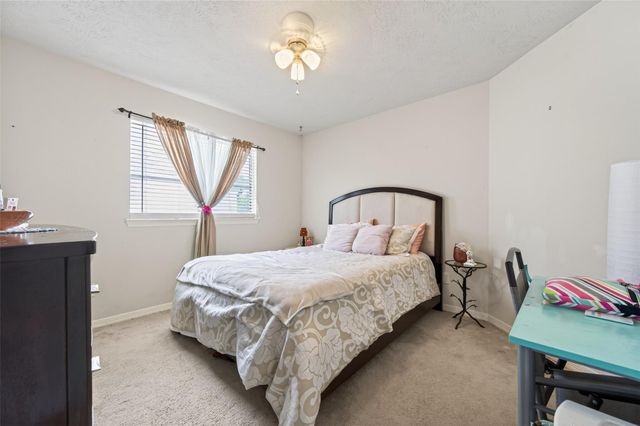 5118 Cove Creek, Baytown, TX 77523