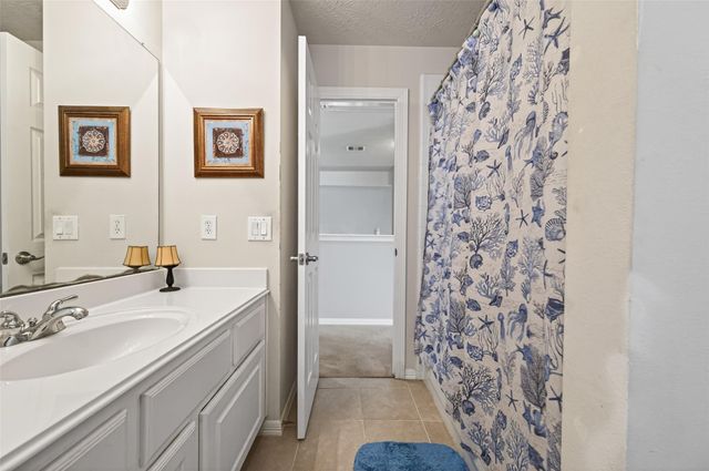 5118 Cove Creek, Baytown, TX 77523