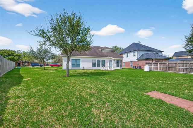 5118 Cove Creek, Baytown, TX 77523