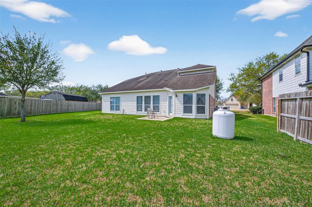 5118 Cove Creek, Baytown, TX 77523