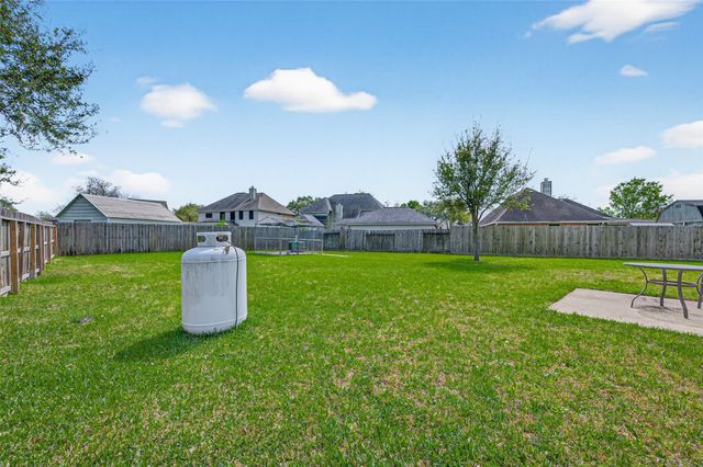 5118 Cove Creek, Baytown, TX 77523