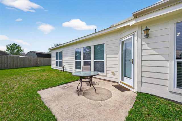 5118 Cove Creek, Baytown, TX 77523