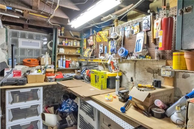 61 Royal Avenue, Buffalo, NY 14207