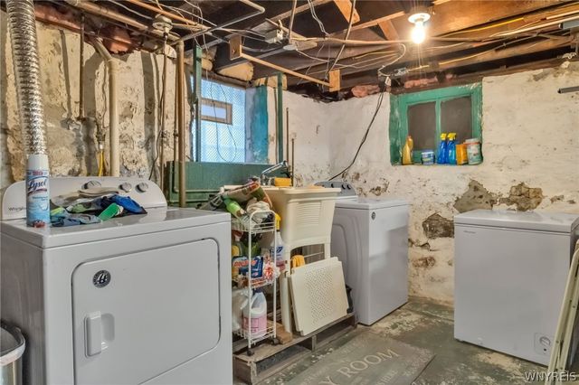 61 Royal Avenue, Buffalo, NY 14207