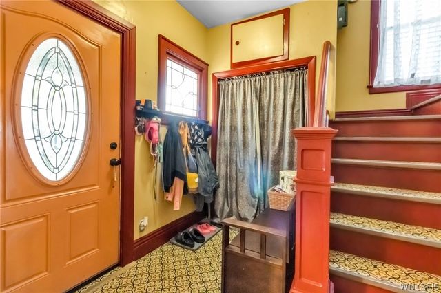 61 Royal Avenue, Buffalo, NY 14207