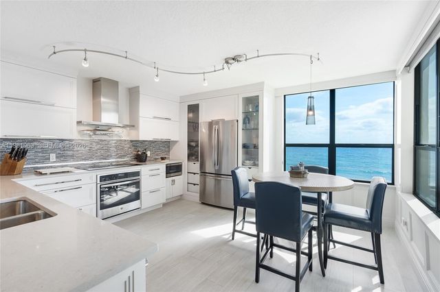 19670 Beach Road A404, Tequesta, FL 33469