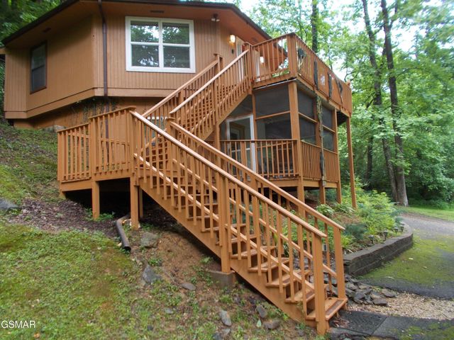 1157 VILLA LANE, Gatlinburg, TN 37738