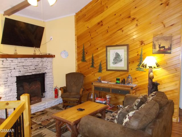 1157 VILLA LANE, Gatlinburg, TN 37738