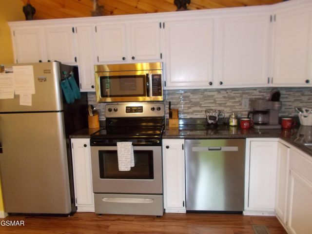 1157 VILLA LANE, Gatlinburg, TN 37738