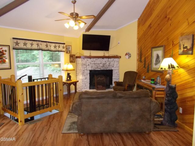 1157 VILLA LANE, Gatlinburg, TN 37738