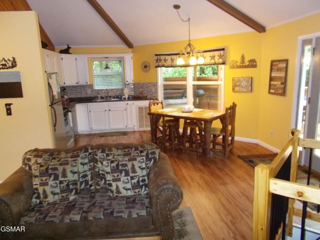 1157 VILLA LANE, Gatlinburg, TN 37738