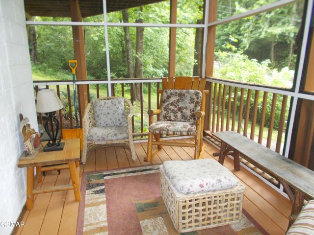 1157 VILLA LANE, Gatlinburg, TN 37738