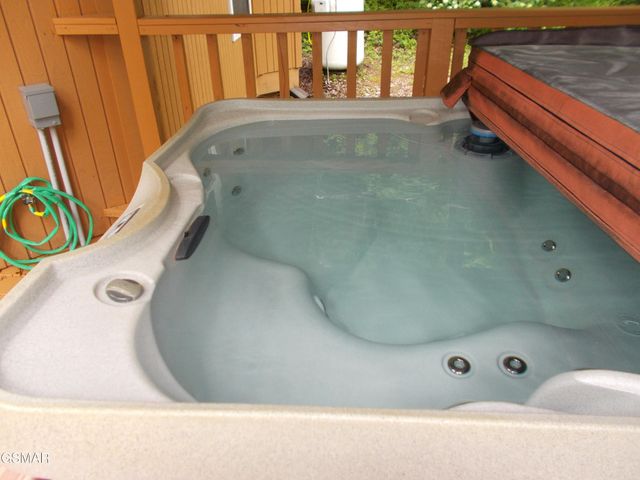 1157 VILLA LANE, Gatlinburg, TN 37738